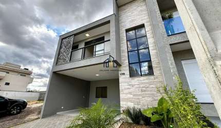 EXCELENTE SOBRADO EM CONDOMINIO EM SJP