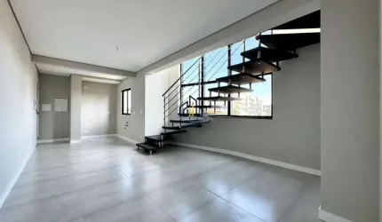 Cobertura Duplex  c/ 2 Vagas Cobertas Livres no Bom Jesus, São José dos Pinhais!