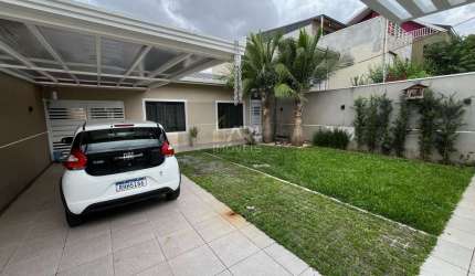 Casa à venda no bairro Capão da Imbuia em Curitiba/PR
