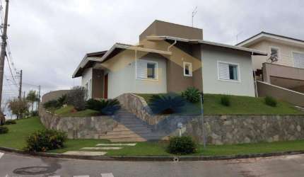 Casa à Venda c/ 179m², 3 Dorms, 1 Suíte, Piscina, Espaço Gourmet c/ Churrasqueira, 4 Vagas - Condomínio Picollo Villaggio - Louveira/SP