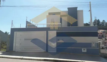 Casa à Venda com 3 Quartos, Suíte, Piscina Aquecida, 4 Vagas, Jardim e Deck com Pergolado - Jardim Caçula - Jundiaí/SP