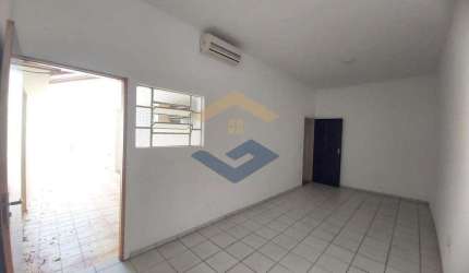 Casa Térrea P/ Venda c/ 146 m², 3 Dorms, 1 Suíte, Sala, Cozinha, Banheiro, Área de Serviço, Quintal, 2 Vagas - Vila Rio Branco - Jundiaí/SP