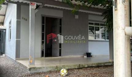Casa no centro a 280m do mar  -  Navegantes c/ energia solar