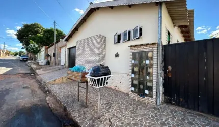 Kitnet para Venda em Várzea Grande, Jardim dos Estados, 5 dormitórios, 5 suítes, 5 banheiros, 1 vaga