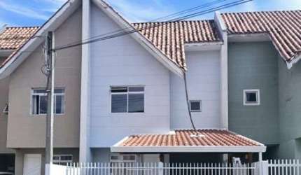 Excelente sobrado localizada no bairro Xaxim