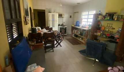 Chácara em Itanhaém. Mobiliada, com Rio em Frente e Excelente Espaço Externo!