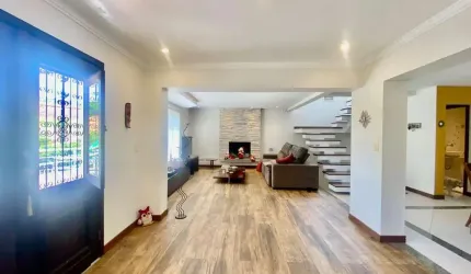 SEJA DONNO DESSA CASA MARAVILHOSA NA PEDRA BRANCA