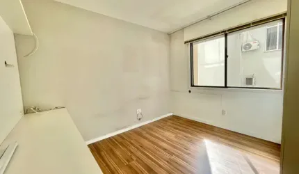 SEJA DONNO DESSE APARTAMENTO NO CENTRO DE FLORIANÓPOLIS