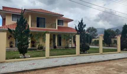 SEJA DONNO DESSA CASA EM SANTO AMARO DA IMPERATRIZ