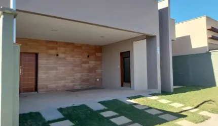 Casa a venda em Condomínio, espaçosa e super moderna no bairro Tiradentes!