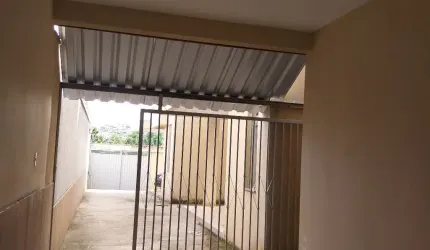 Casa com 3 quartos à venda na Rua Ernani José Nunes, 43, Rochedo, Conselheiro Lafaiete, 105 m2 por R$ 290.000