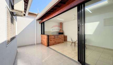 Casa térrea à venda no Residencial Palmares com 180m²  - 4 dormitórios sendo 2 suítes e área gourmet