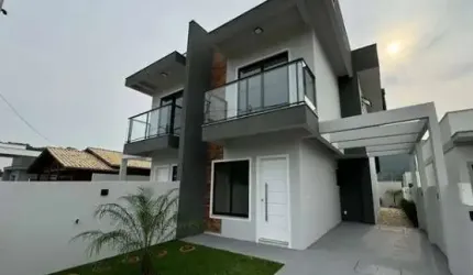 Casa com 2 quartos à venda na Travessa Osny Ubaldo Correia, 15, Forquilhas, São José por R$ 550.000