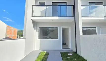 Casa com 2 quartos à venda na Travessa dos Cardeais, 803, Forquilhas, São José por R$ 450.000