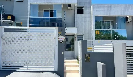 Casa com 2 quartos à venda na Oscarlino Romão Weber, 5661, Serraria, São José por R$ 550.000