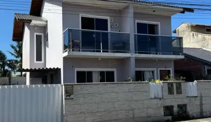 Casa com 2 quartos à venda na Rua Alcino Navegantes Moreira, 8900, Barra do Aririú, Palhoça por R$ 380.000