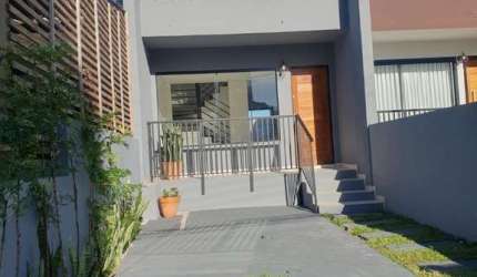 Casa com 2 quartos à venda na Rua Nossa Senhora de Lourdes, 9800, Areias, São José por R$ 489.000