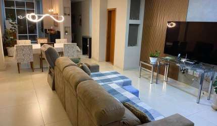 SOBRADO À VENDA - R$1.200.000,00 - Casa com 4 quartos (4 suítes) e 211m² à venda na Gleba Fazenda P