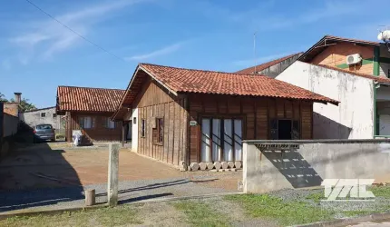 Duas Casas - 220m do Mar - Aceita Permuta