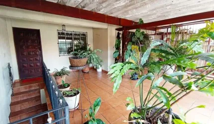 Imóvel com 3 casas de renda , 405 m² por R$ 400.000 - Jardim Maria Aparecida - Guarulhos/SP. Próximo ao Cocaia
