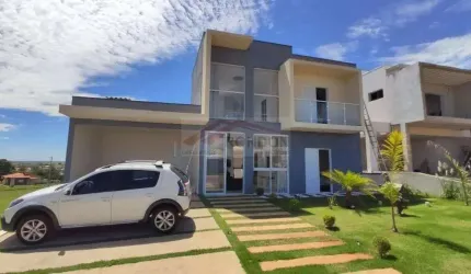Sobrado em condomínio com 4 dormitórios à venda, 280 m² por R$ 1.300.000 - Centro - Paranapanema/SP