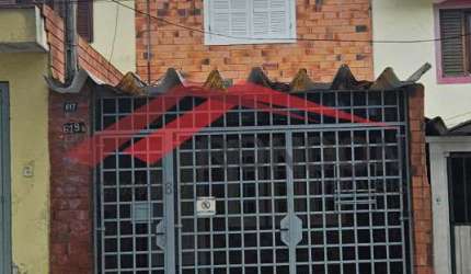 Sobrado à venda na rua Tabajara, em frente a Unimed Guarulhos