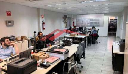Galpão à venda em Cumbica - 4.500,00 m² de Terreno.
