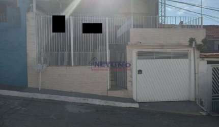 Casa térrea estilo assobradada na Vila Medeiros com 02 dorms, 01 suíte, 02 salas, cozinha, 02 vagas.