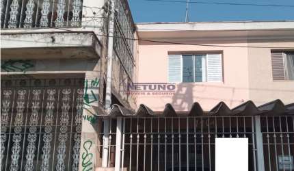 Sobrado na Vila Medeiros com 02 dorms, sala de estar, cozinha, 02 wcs, lavanderia, depósito, 01 vaga
