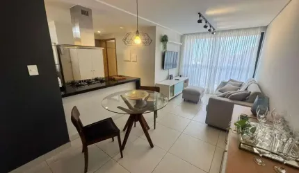 Apartamento mobiliado com 2 quartos próximo da praia no bairro de Manaíra
