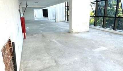 Loja comercial com 250m². Locação exclusiva para Coworking!