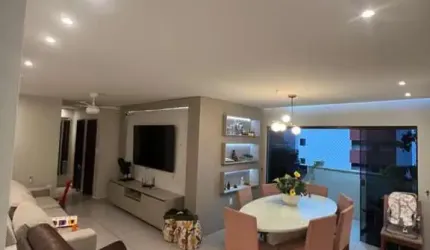 Apartamento com 3 quartos em frente a praça Silvio Porto em Manaíra