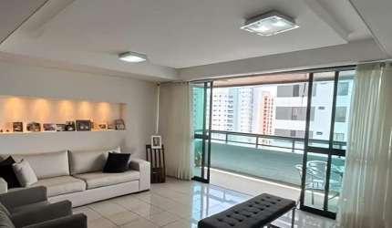 Apartamento com 148 m2 3 suítes com área de lazer em Tambaú