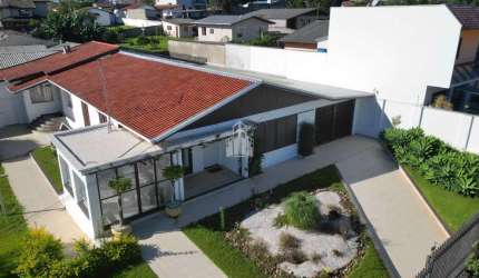 Casa com 3 quartos à venda na Rua XV de Novembro, 1182, Centro, Campo Largo por R$ 1.450.000