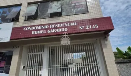 Apartamento com 3 quartos para alugar na Rua Generoso Marques, 2145, Centro, Campo Largo por R$ 2.400