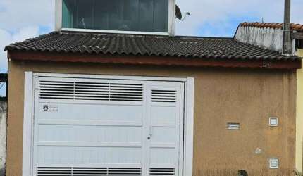 Casa com 2 Dorms e 2 vagas de garagem à Venda em Suzano