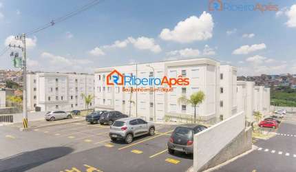 Apartamento com 2 Dorms e Quintal para Locação em Suzano.