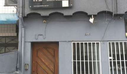 Salas comerciais, sob loja, com 3 banheiros e vaga para locação no bairro de Santana