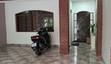 Sobrado a venda Jd. Guançã com 3 dormitórios,2 suítes e 2 vagas de garagem