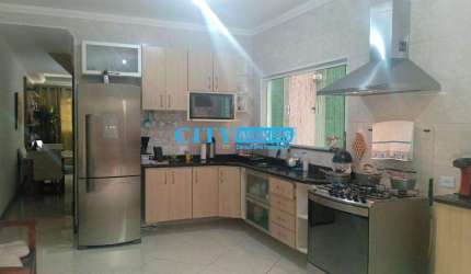 Casa com 3 quartos à venda na Pastor João Nunes, --, Parque Continental II, Guarulhos por R$ 670.000