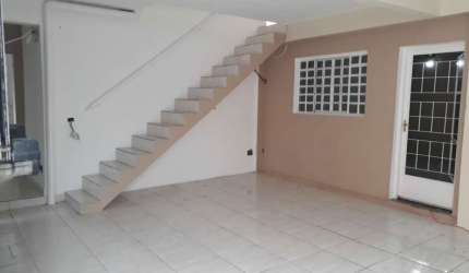 Casa com 3 quartos à venda na Rua Kepler, --, Vila Cintra, Mogi das Cruzes por R$ 430.000