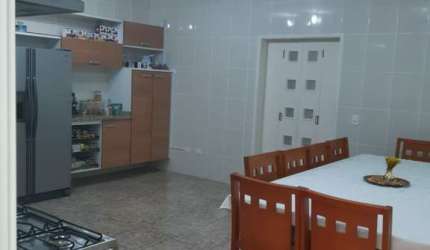 Casa com 3 quartos à venda na Rua Santa Bárbara, --, Vila Paraíso, Guarulhos por R$ 850.000