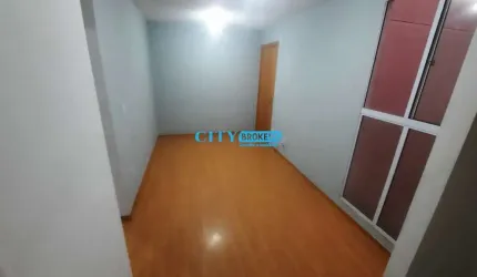 Apartamento com 2 quartos para alugar na dos Periquitos, --, Chácara Holiday, Itaquaquecetuba por R$ 900