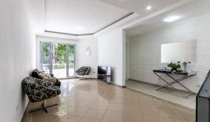 Casa com 4 quartos para alugar na Doutor Carlos de Campos, --, Parque Renato Maia, Guarulhos por R$ 6.900
