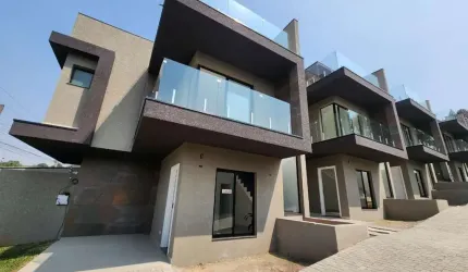 Sobrado à venda no bairro Boqueirão - Curitiba/PR