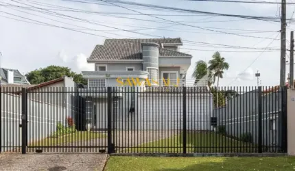 Sobrado à venda no bairro Guabirotuba - Curitiba/PR