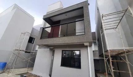 Sobrado Padrão para Venda em Uberaba Curitiba-PR