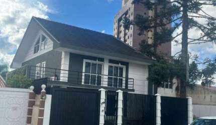 Casa Alto Padrão para Venda em Três Marias São José dos Pinhais-PR