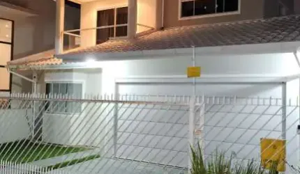 Casa à venda em Vendaval, Biguaçu: 3 dorms, 1 suíte, 4 banheiros e 318m². Oportunidade por R$ 2.000.000!