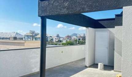Casa 3 Dormitórios à Venda em Ingleses Centro - R$1.350.000